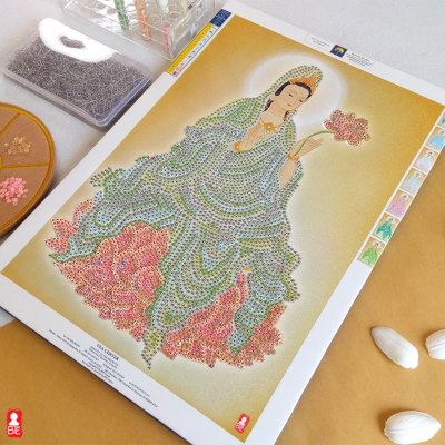 BTE Bộ Tự Đính - Quan Âm Toạ Sen - Áo Trắng Ngọc - Tranh Đính Kim Sa - BT002